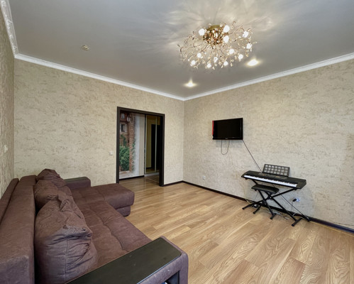 Продам двухкомнатную (2-комн.) квартиру, Курчатова пр-кт, 45, Волгодонск г