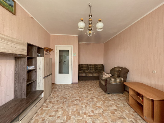 Продам однокомнатную (1-комн.) квартиру, Гагарина ул, 2, Волгодонск г