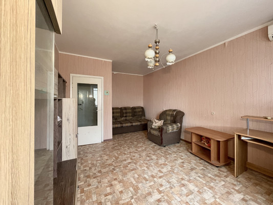 Продам однокомнатную (1-комн.) квартиру, Гагарина ул, 2, Волгодонск г