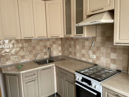 Продам двухкомнатную (2-комн.) квартиру, Курчатова пр-кт, 47, Волгодонск г