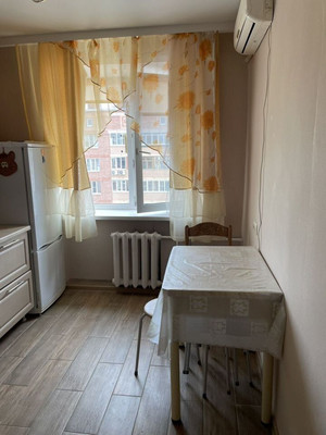 Продам двухкомнатную (2-комн.) квартиру, Курчатова пр-кт, 47, Волгодонск г