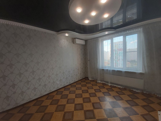 Продам трехкомнатную (3-комн.) квартиру, Еременко ул, 94, Ростов-на-Дону г