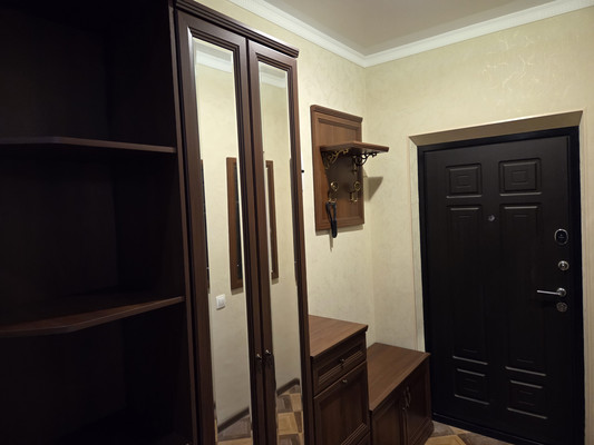 Продам трехкомнатную (3-комн.) квартиру, Еременко ул, 94, Ростов-на-Дону г