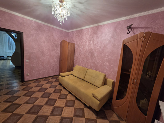 Продам трехкомнатную (3-комн.) квартиру, Еременко ул, 94, Ростов-на-Дону г