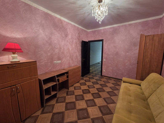 Продам трехкомнатную (3-комн.) квартиру, Еременко ул, 94, Ростов-на-Дону г