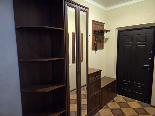 Продам трехкомнатную (3-комн.) квартиру, Еременко ул, 94, Ростов-на-Дону г