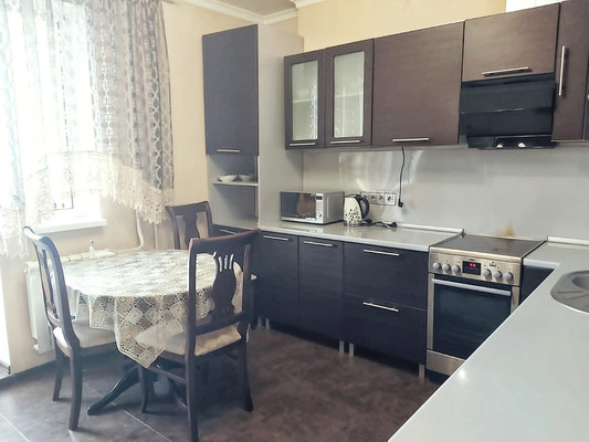 Продам трехкомнатную (3-комн.) квартиру, Стабильная ул, 11, Ростов-на-Дону г