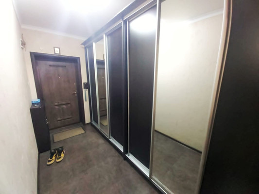 Продам трехкомнатную (3-комн.) квартиру, Стабильная ул, 11, Ростов-на-Дону г