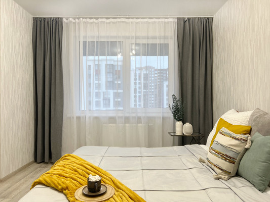 Продам двухкомнатную (2-комн.) квартиру, Серебристая ул, 7, Пермь г