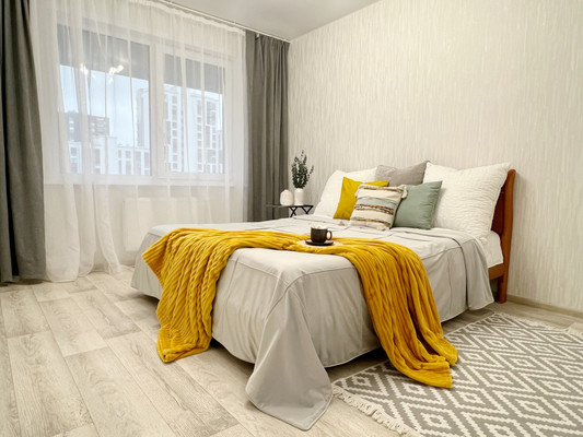 Продам двухкомнатную (2-комн.) квартиру, Серебристая ул, 7, Пермь г