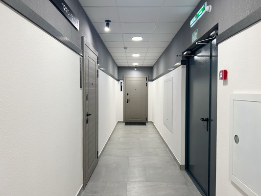 Продам двухкомнатную (2-комн.) квартиру, Серебристая ул, 7, Пермь г