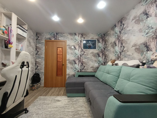 Продам многокомнатную квартиру, Гагарина ул, 40а, Гагарино с