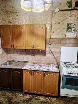 Продам двухкомнатную (2-комн.) квартиру, Космонавта Комарова ул, 37Б, Калуга г