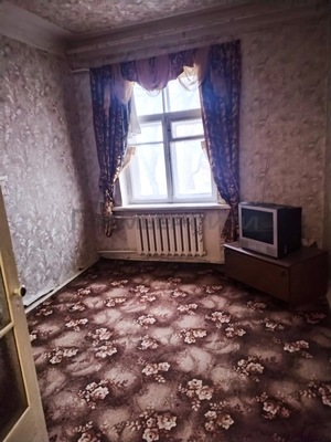 Продам двухкомнатную (2-комн.) квартиру, Космонавта Комарова ул, 37Б, Калуга г