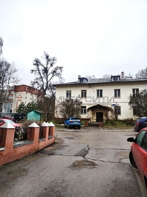 Продам двухкомнатную (2-комн.) квартиру, Космонавта Комарова ул, 37Б, Калуга г