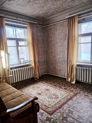 Продам двухкомнатную (2-комн.) квартиру, Космонавта Комарова ул, 37Б, Калуга г