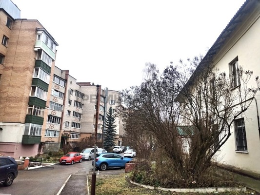 Продам двухкомнатную (2-комн.) квартиру, Космонавта Комарова ул, 37Б, Калуга г