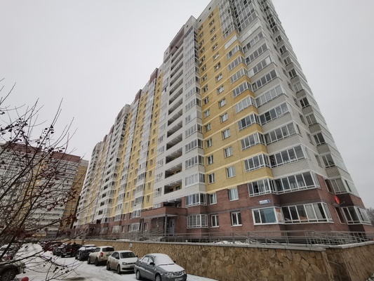 Продам однокомнатную (1-комн.) квартиру, Восточная ул, 5, Березовский г