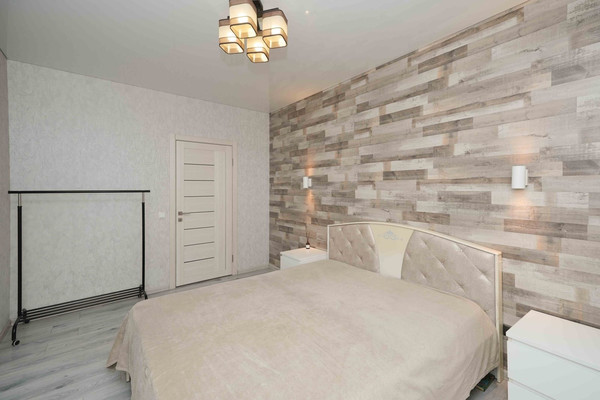 Продам двухкомнатную (2-комн.) квартиру, им. Героя Хабибуллина ул, 11, Краснодар г