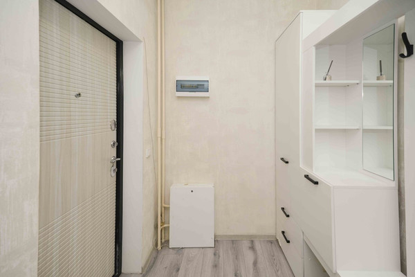 Продам двухкомнатную (2-комн.) квартиру, им. Героя Хабибуллина ул, 11, Краснодар г