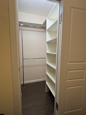 Продам трехкомнатную (3-комн.) квартиру, Хади Такташа ул, 121, Казань г