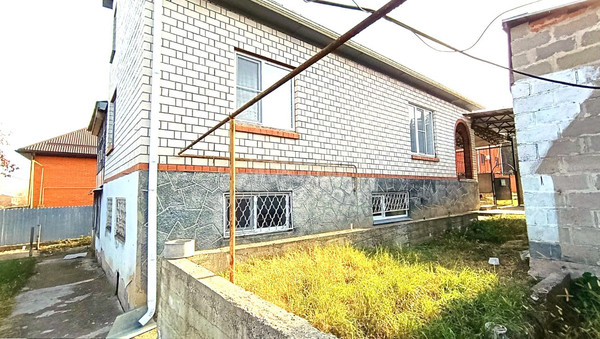 Продам коттедж, Ладожская ул, 25, Апшеронск г, 0 км от города