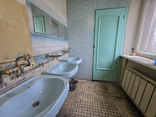 Продам комнату в 10-комн. квартире, Первомайская ул, 16, Хатунь с