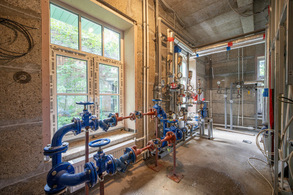 Продам коммерческое помещение 551,8 м2, Фабричный поселок тер, 4А, Красное Село г