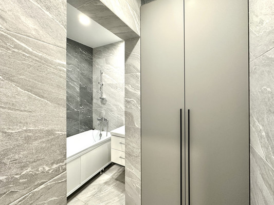 Продам двухкомнатную (2-комн.) квартиру, Елены Сагандуковой ул, 14, Ханты-Мансийск г