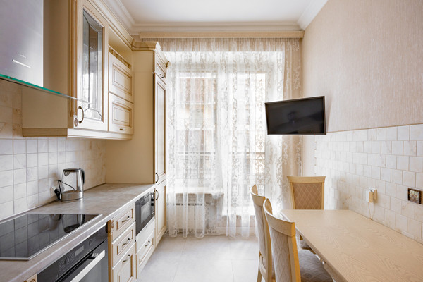 Сдам трехкомнатную (3-комн.) квартиру, Киевская ул, 3, Санкт-Петербург г