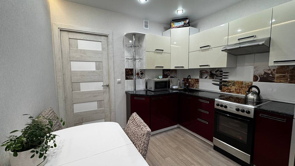 Продам двухкомнатную (2-комн.) квартиру, Глеба Успенского ул, 6/2, Иркутск г