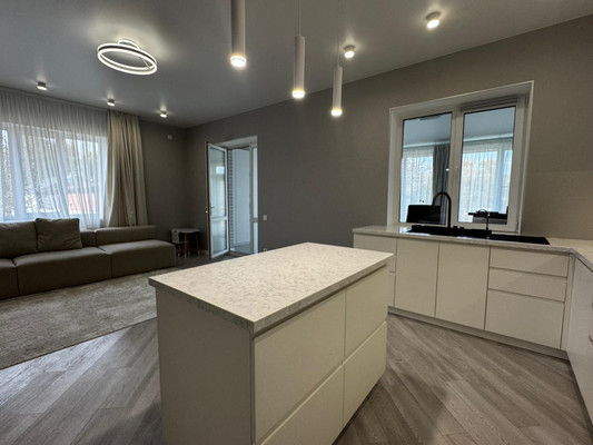 Продам коттедж, Большая Заречная ул, 72А, Казань г, 0 км от города