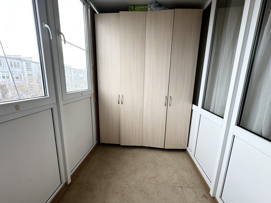 Продам трехкомнатную (3-комн.) квартиру, Тимирязева ул, 8, Армавир г