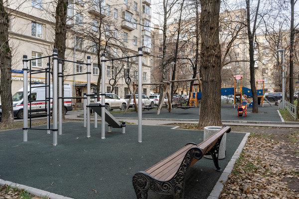 Продам многокомнатную квартиру, Ленинский пр-кт, 21, Москва г