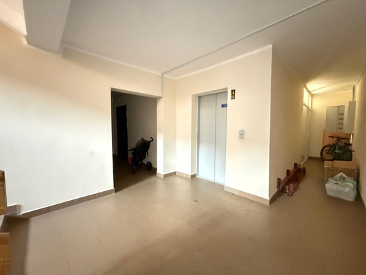 Продам трехкомнатную (3-комн.) квартиру, Московская ул, 12, Нальчик г