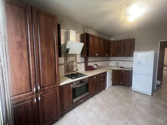 Продам двухкомнатную (2-комн.) квартиру, 1 Конной Армии ул, 21в, Симферополь г