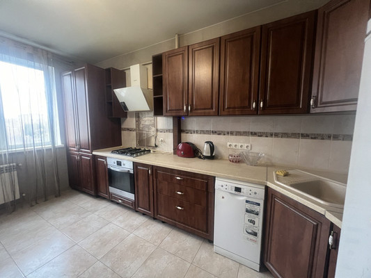 Продам двухкомнатную (2-комн.) квартиру, 1 Конной Армии ул, 21в, Симферополь г