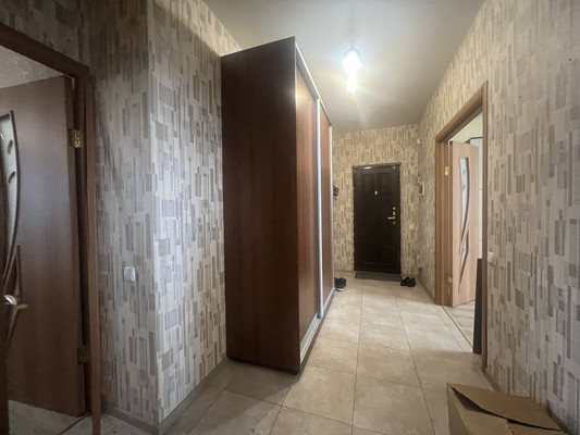 Продам двухкомнатную (2-комн.) квартиру, 1 Конной Армии ул, 21в, Симферополь г