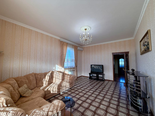 Продам дом, Вишневая ул, 63, Укромное с, 0 км от города