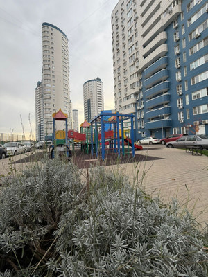 Продам двухкомнатную (2-комн.) квартиру, Старокубанская ул, 2/23к2, Краснодар г