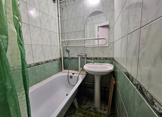 Продам трехкомнатную (3-комн.) квартиру, Андропова ул, 16/5, Ступино г