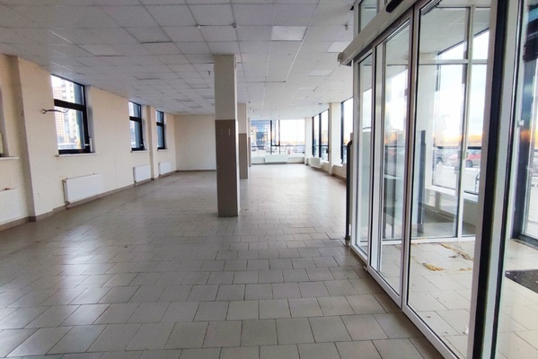 Сдам торговое помещение 80 м2, Татищева ул, 177, Екатеринбург г