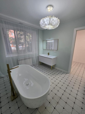 Продам трехкомнатную (3-комн.) квартиру, Артема ул, 7ка, Ставрополь г