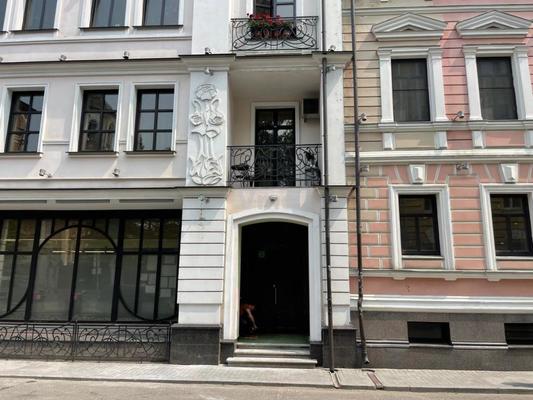 Сдам торговое помещение 176,1 м2, Подсосенский пер, 3, Москва г