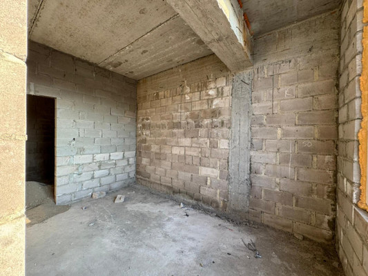 Продам трехкомнатную (3-комн.) квартиру, Мовсисяна ул, 15, Нальчик г