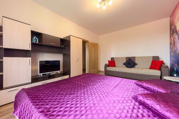 Продам однокомнатную (1-комн.) квартиру, Южное ш, 51к3, Санкт-Петербург г