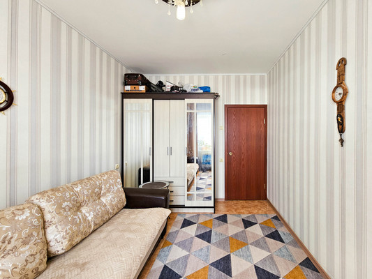 Продам трехкомнатную (3-комн.) квартиру, Анны Коньковой ул, 2, Ханты-Мансийск г