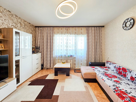 Продам трехкомнатную (3-комн.) квартиру, Анны Коньковой ул, 2, Ханты-Мансийск г