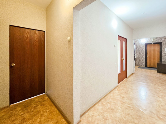 Продам трехкомнатную (3-комн.) квартиру, Анны Коньковой ул, 2, Ханты-Мансийск г