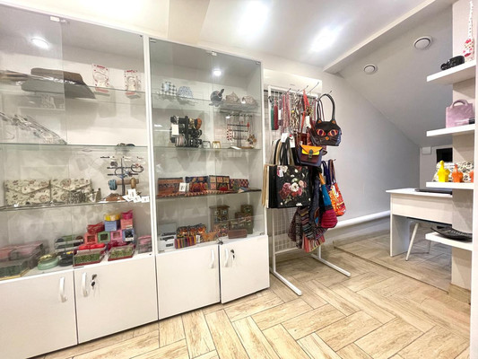 Продам торговое помещение 14 м2, Красная ул, 93, Краснодар г